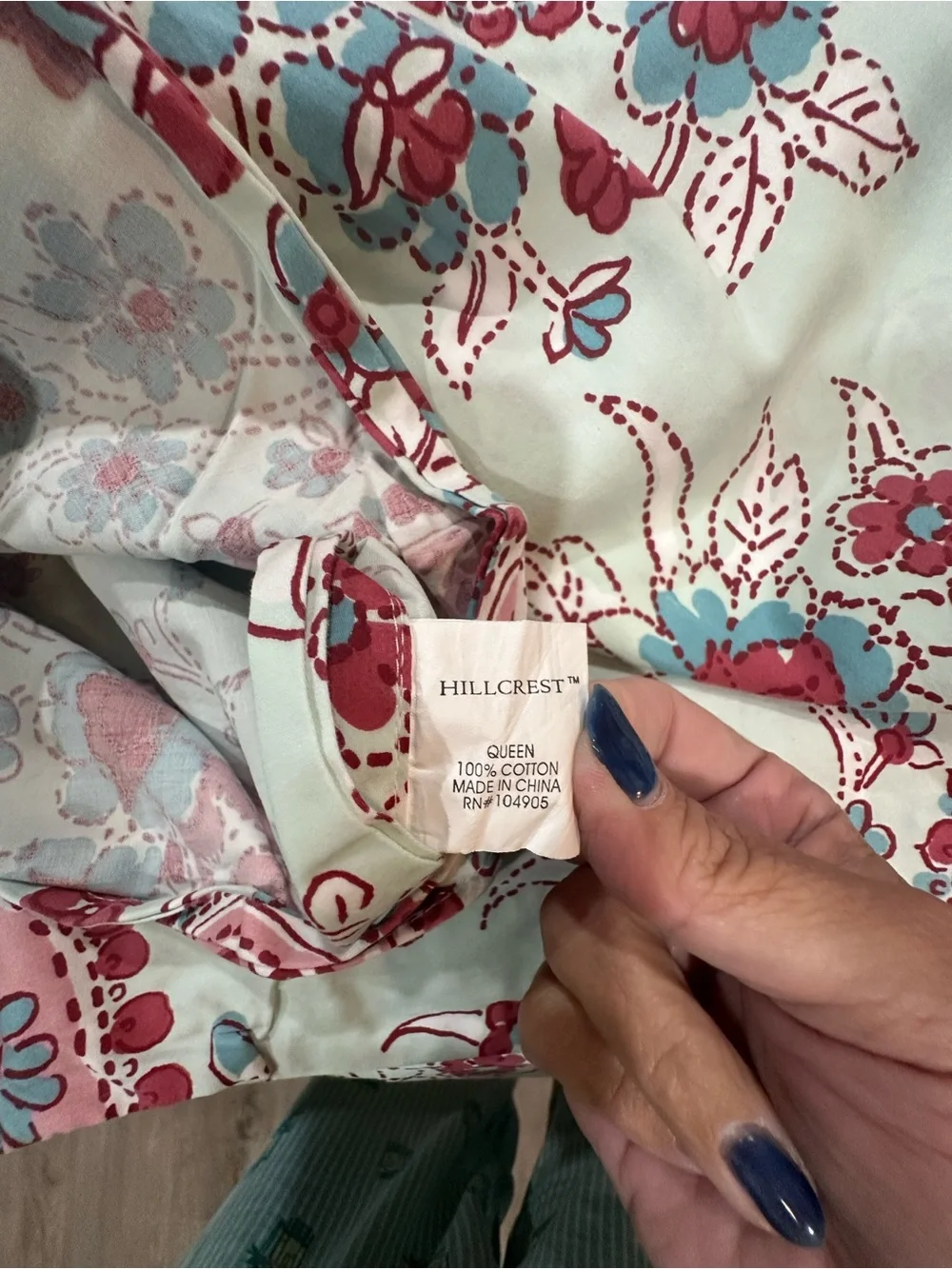 Pastel Paisley Floral duvet cover with 2 shams. Reddish Pink & aqua on Mint